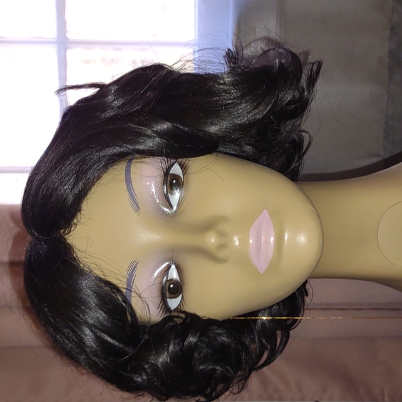 Nina wig - Picture 1 of 10